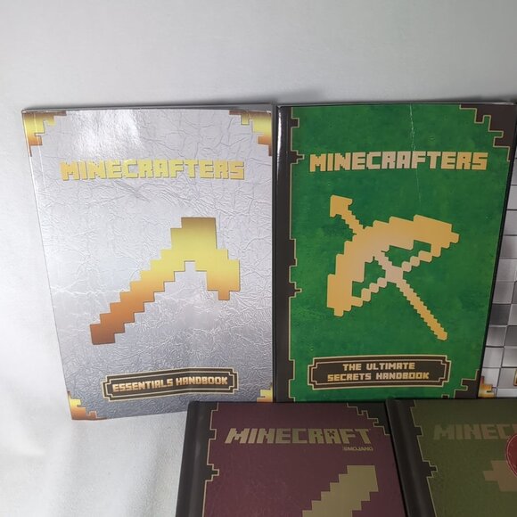 Minecraft 5 Lot Handbook Minecrafters Combat Redstone Essentials Ultimate Secret - Picture 2 of 16